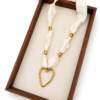 Collar de tela - Corazón Hueco